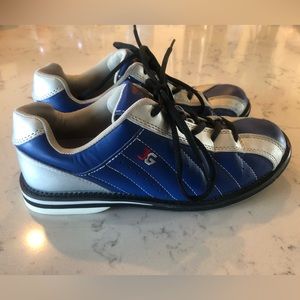 Kids bowling shoes size 6